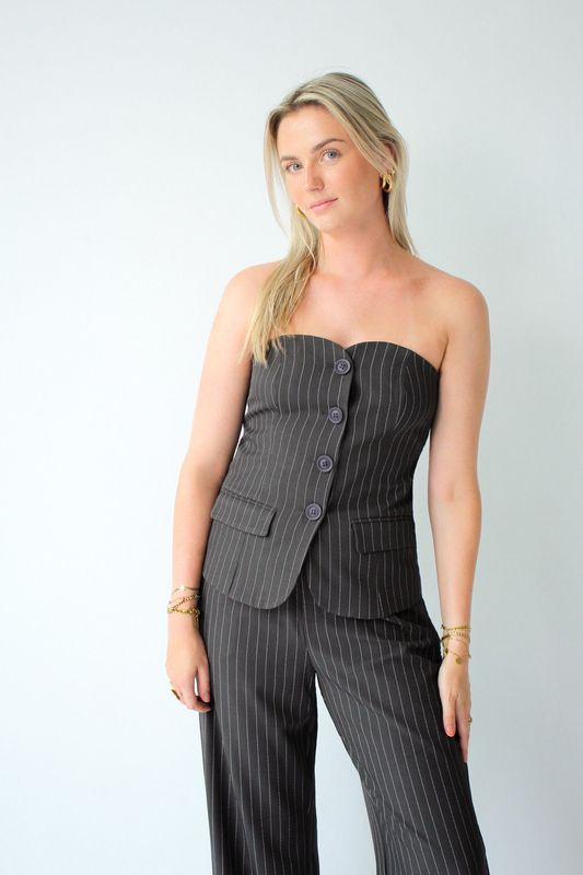 STRIPE BUTTON TOP - BLACK