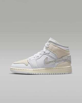 Air Jordan 1 Mid SE Craft