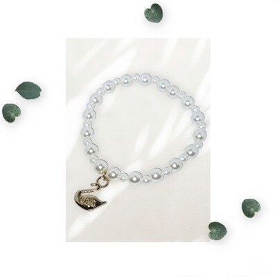 Pearly Swan bracelet