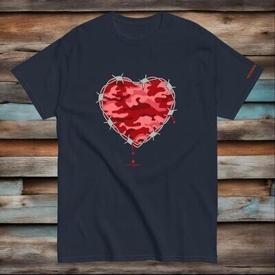 Love hurts, barbed wire hart t-shirt.