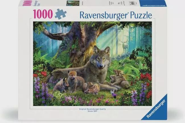 Wolves in the Forest - 1000 Pieces