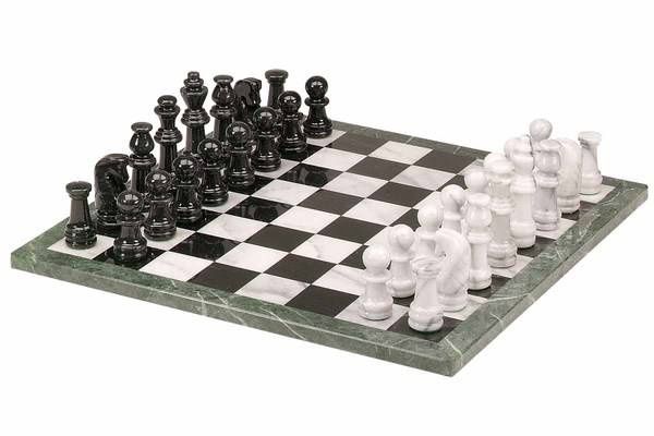 Chess Set: 18" Black &amp; White Marble