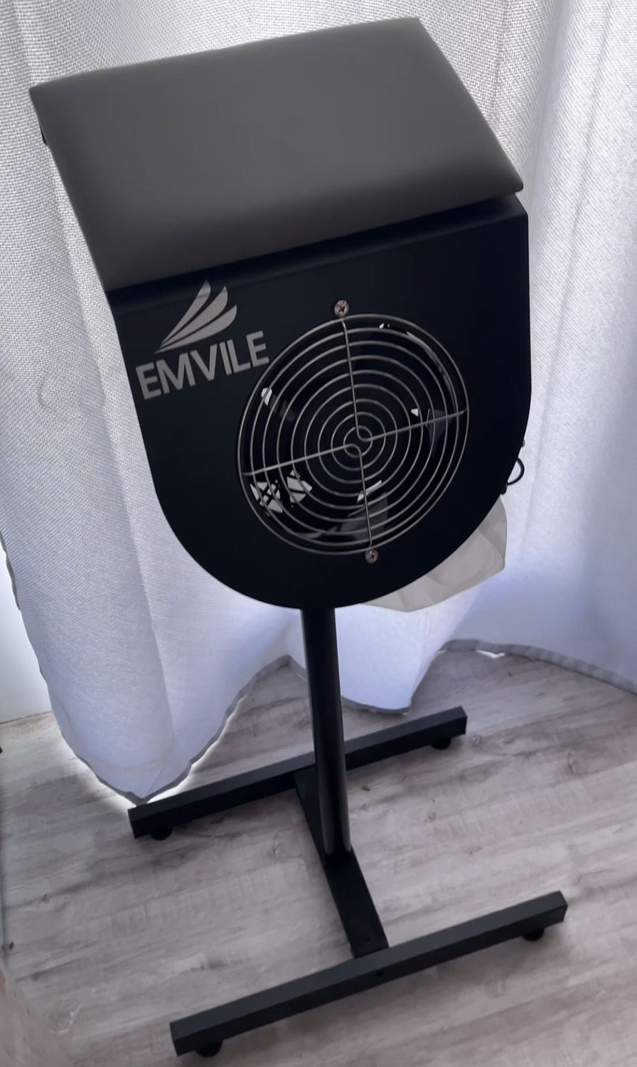 APOYA PIES CON ASPIRADOR INCLUÍDO