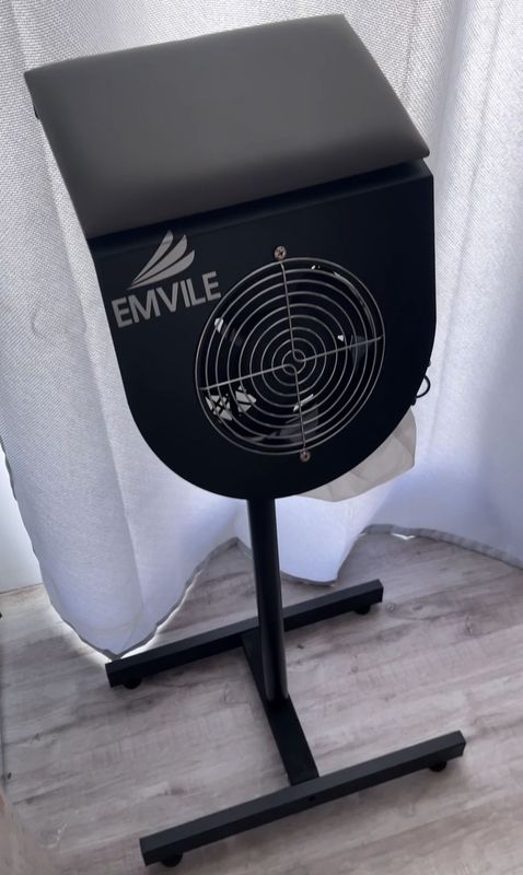 APOYA PIES CON ASPIRADOR INCLUÍDO