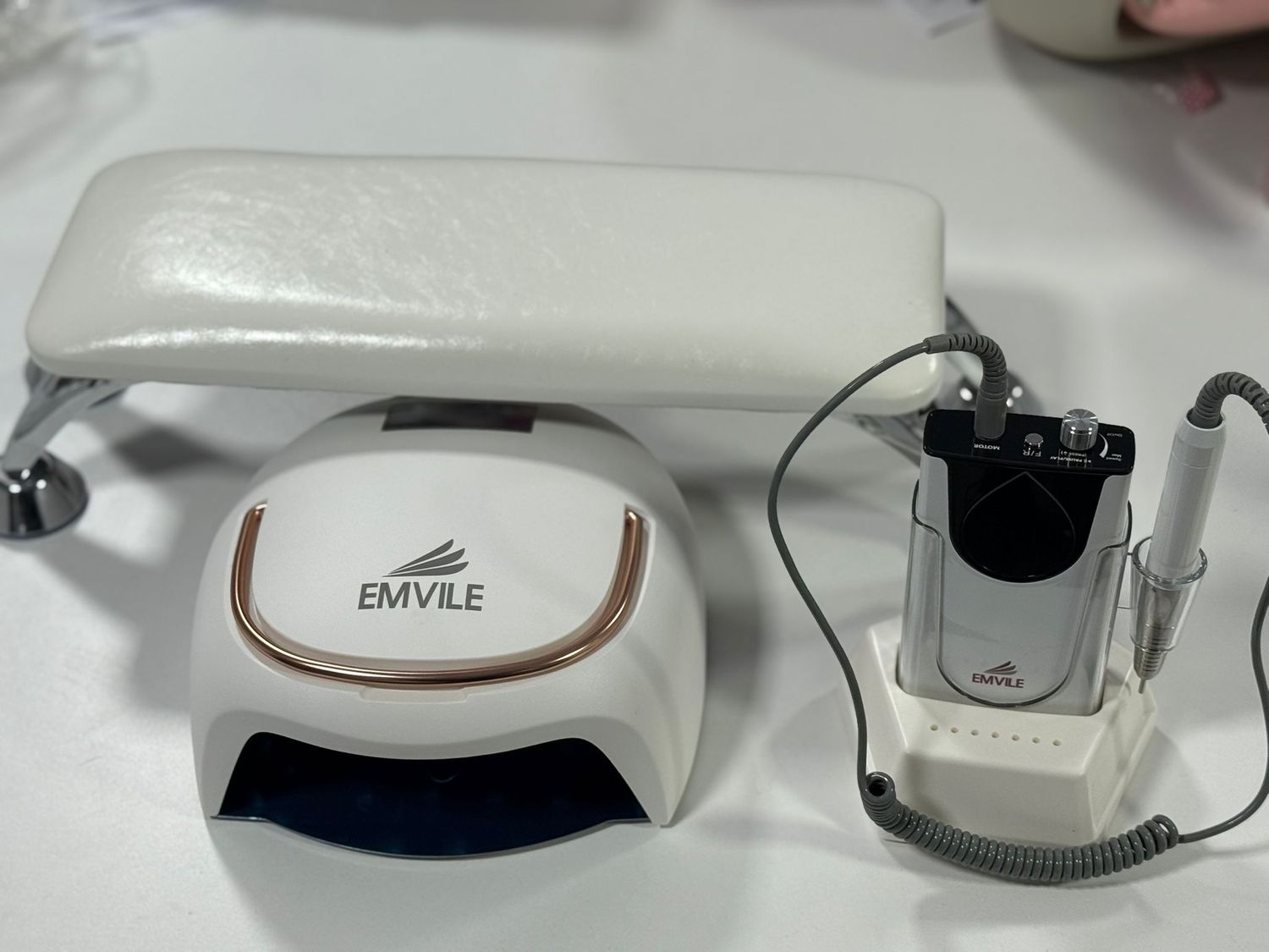 KIT CABINA ELEGANCE + APOYA MANOS + TORNO INALAMBRICO