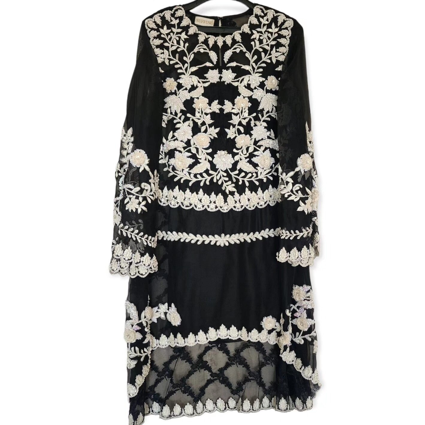 Suffuse Black and White Top