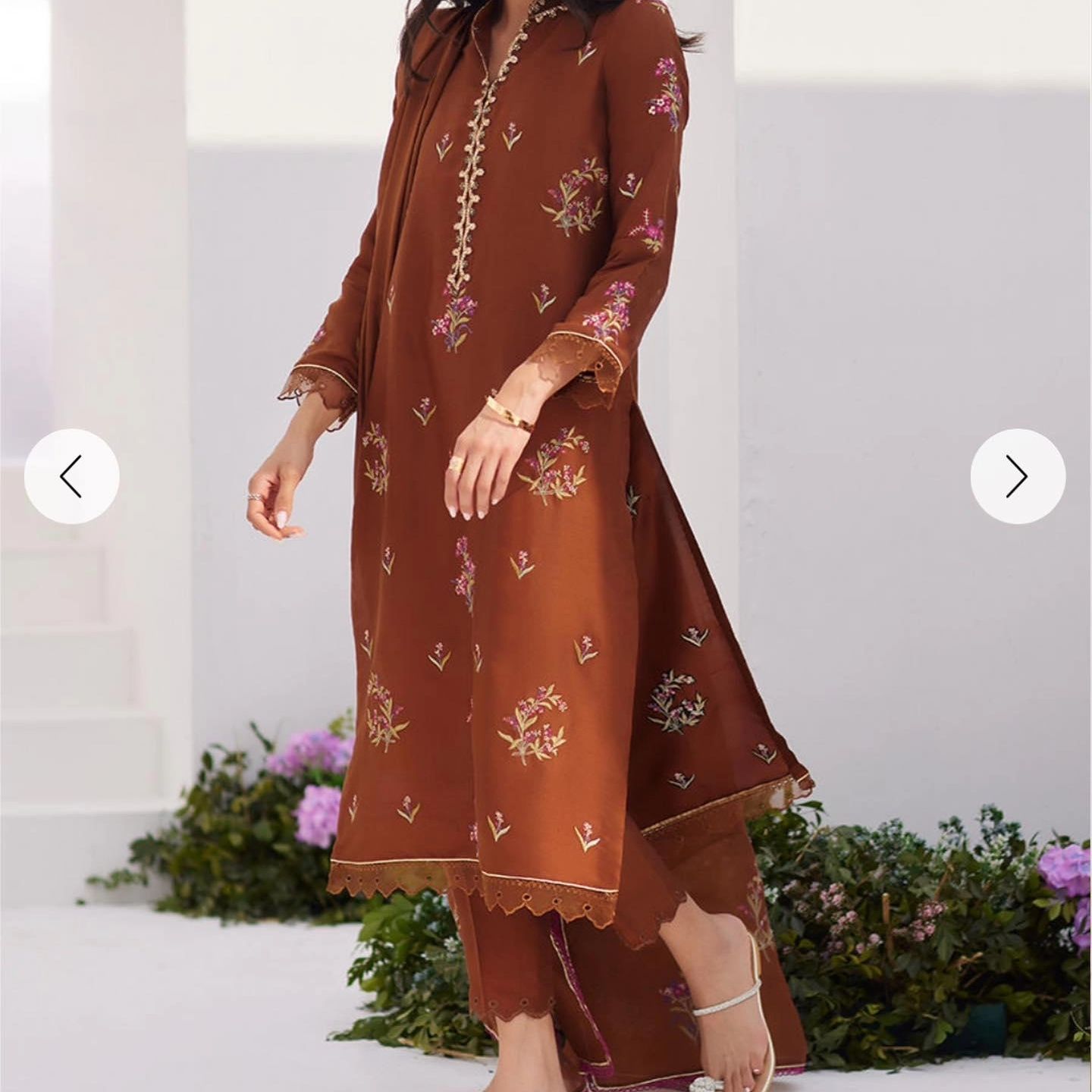 Farah Talib Aziz Suit