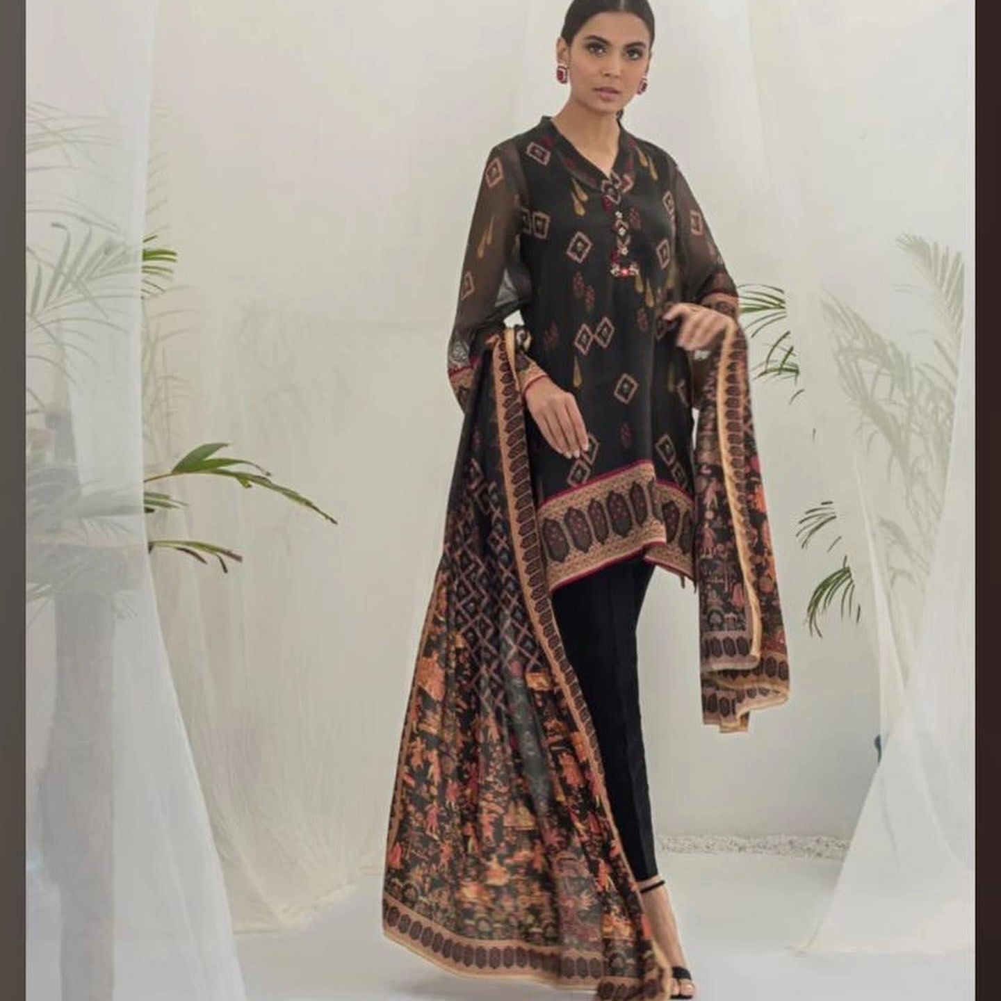 Sania Maskatiya Shirt and Dupatta