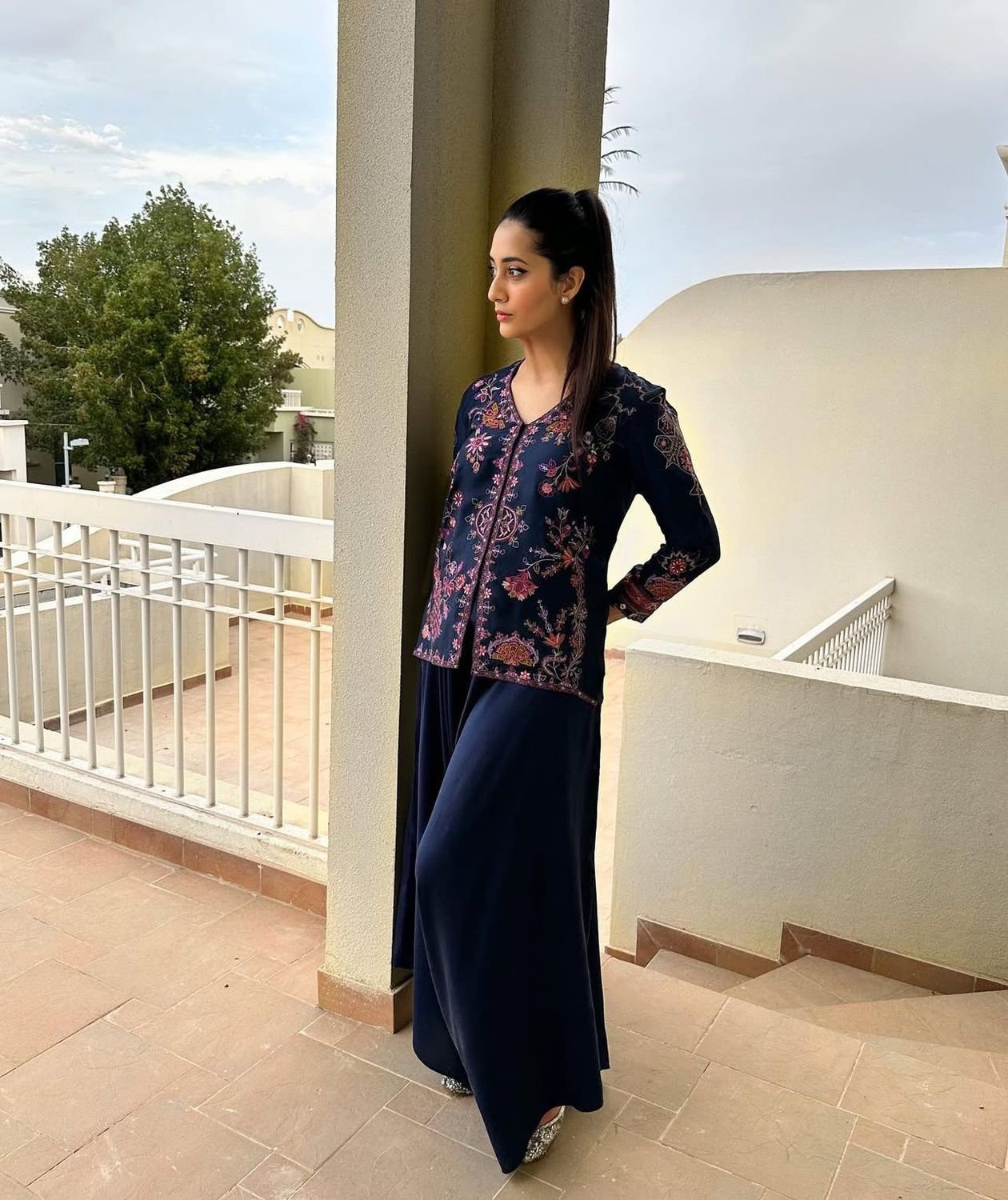 Misha Lakhani Set