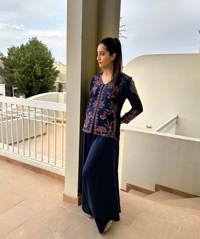 Misha Lakhani Set