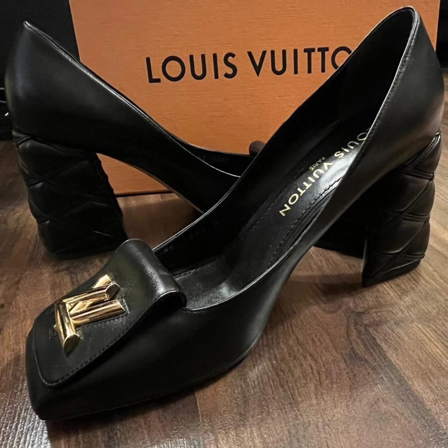 Louis Vuitton Shake Pumps