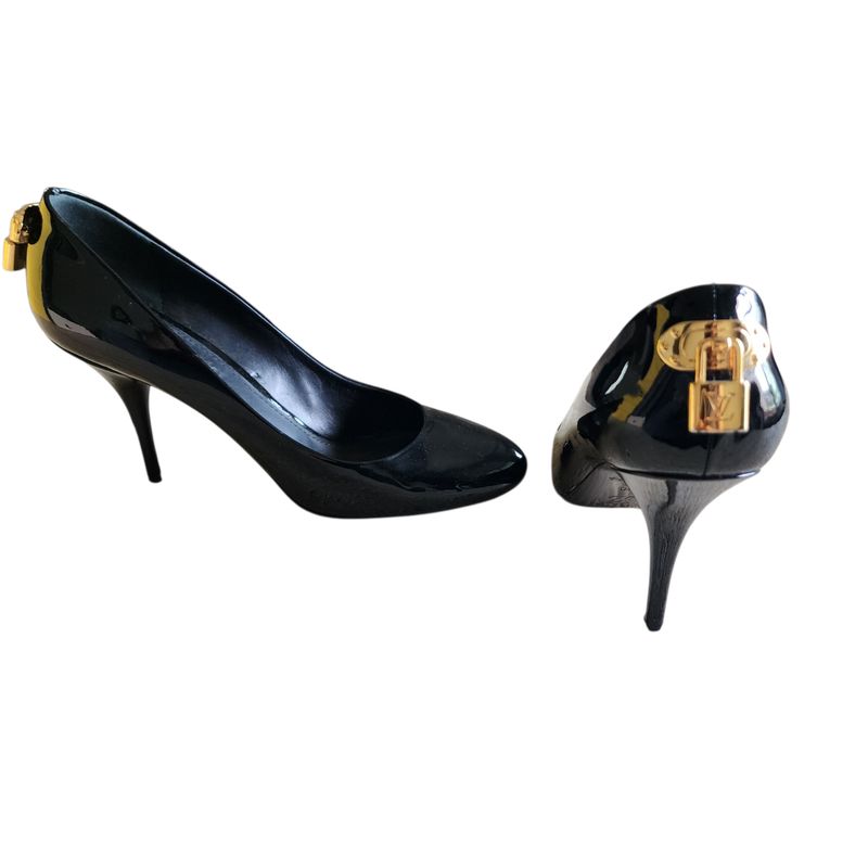 L V Lock Heels