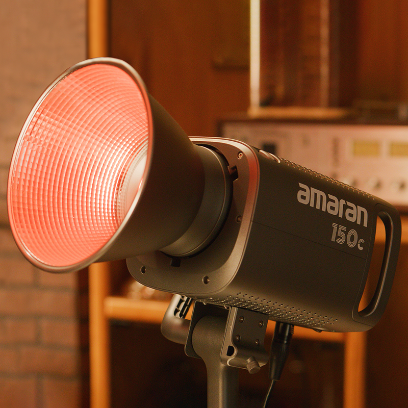 Aputure LED Monolight 150W RGBWW Bowens Mount amaran 150c AP30010A10 (Gray)