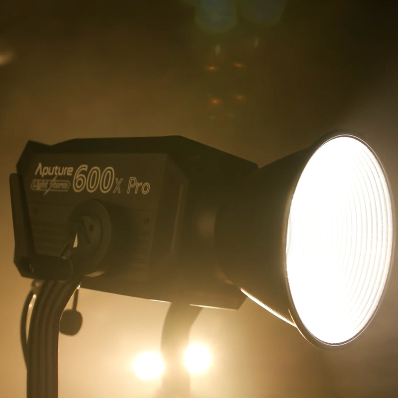Aputure LED Monolight 600W Tunable Bi-Color V-Mount LS 600x Pro APA0173A20