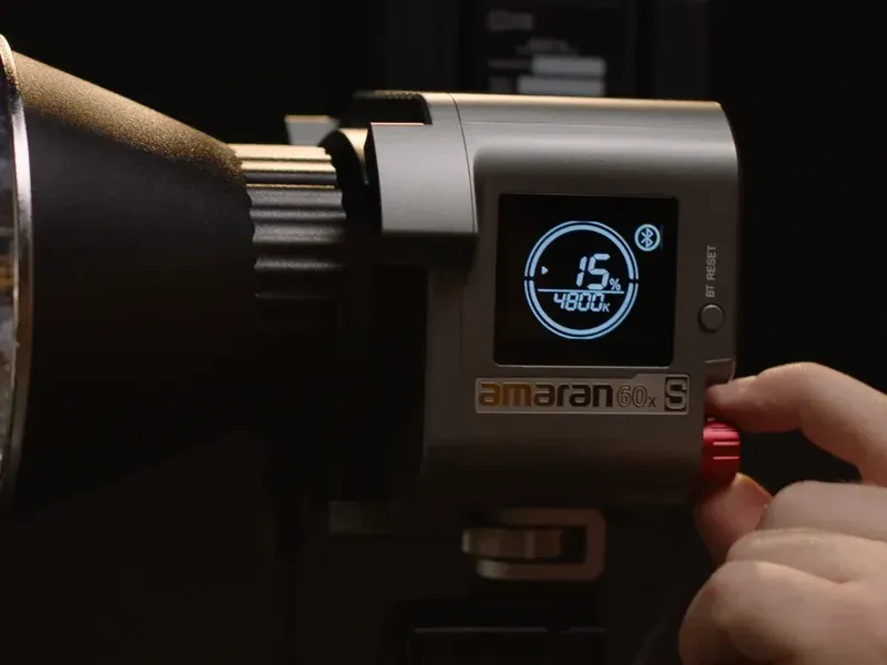 Aputure LED Monolight 65W Bi-Color Bowens Mount COB amaran 60x S APA0020A20