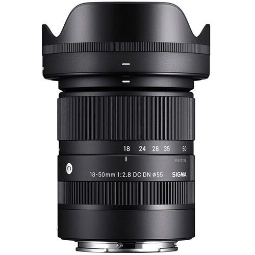 Sigma Standard Zoom Lens 18-50mm f/2.8 DC DN Contemporary RF585972