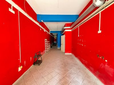 Locale commerciale Via Pio X