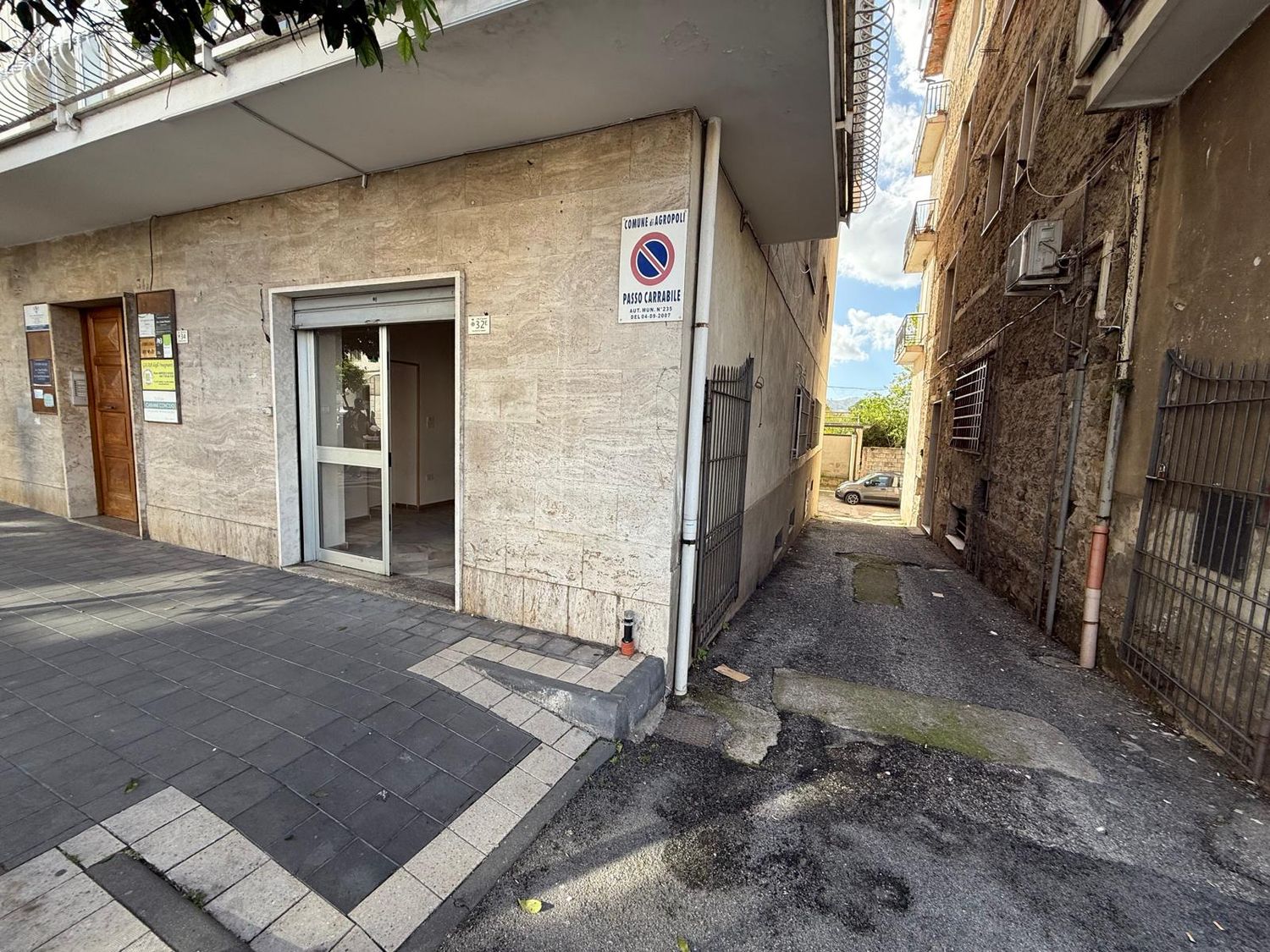 ​Locale commerciale in vendita – Via Alcide De Gasperi