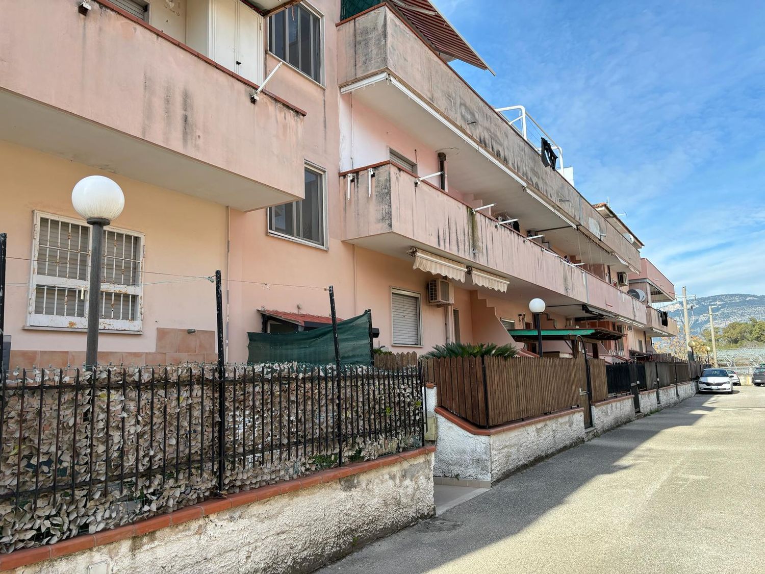 ​Agropoli – Appartamento con balcone e box auto