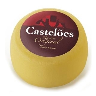 Queijo / Cow's Milk Casteloes (Semi Cured) (Porto) 1.3 lbs - Half Cheese