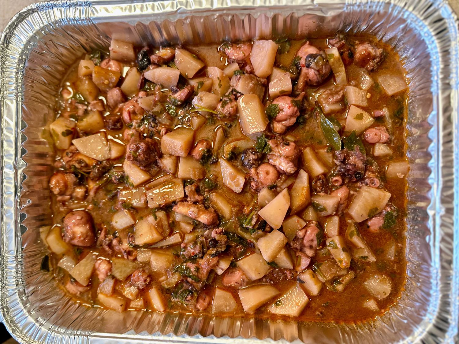 Polvo Guisado w/t Potatoes Tray (Serves about 4)