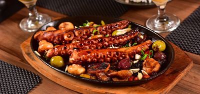 Polvo A Lagareiro Tray (Serves about 4)