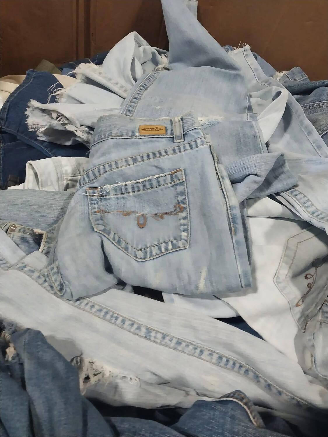 Jeans pallets