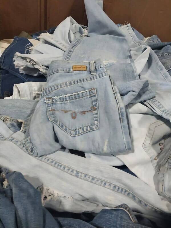 Jeans pallets
