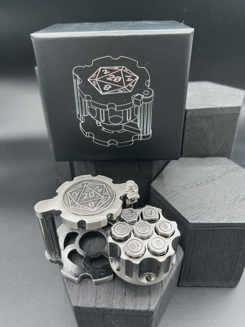 Revolver Spinner - Antique Silver