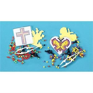 N-320-BEAD ACTIVITY HEART W/BUTTERFLY