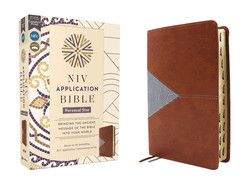 NIV Application Bible, Personal Size, Leathersoft, Brown/Blue, Red Letter, Indexed, Comfort Print: Bringing the Ancient Message of the Bible Into Your (NIV Application Commentary Resources)