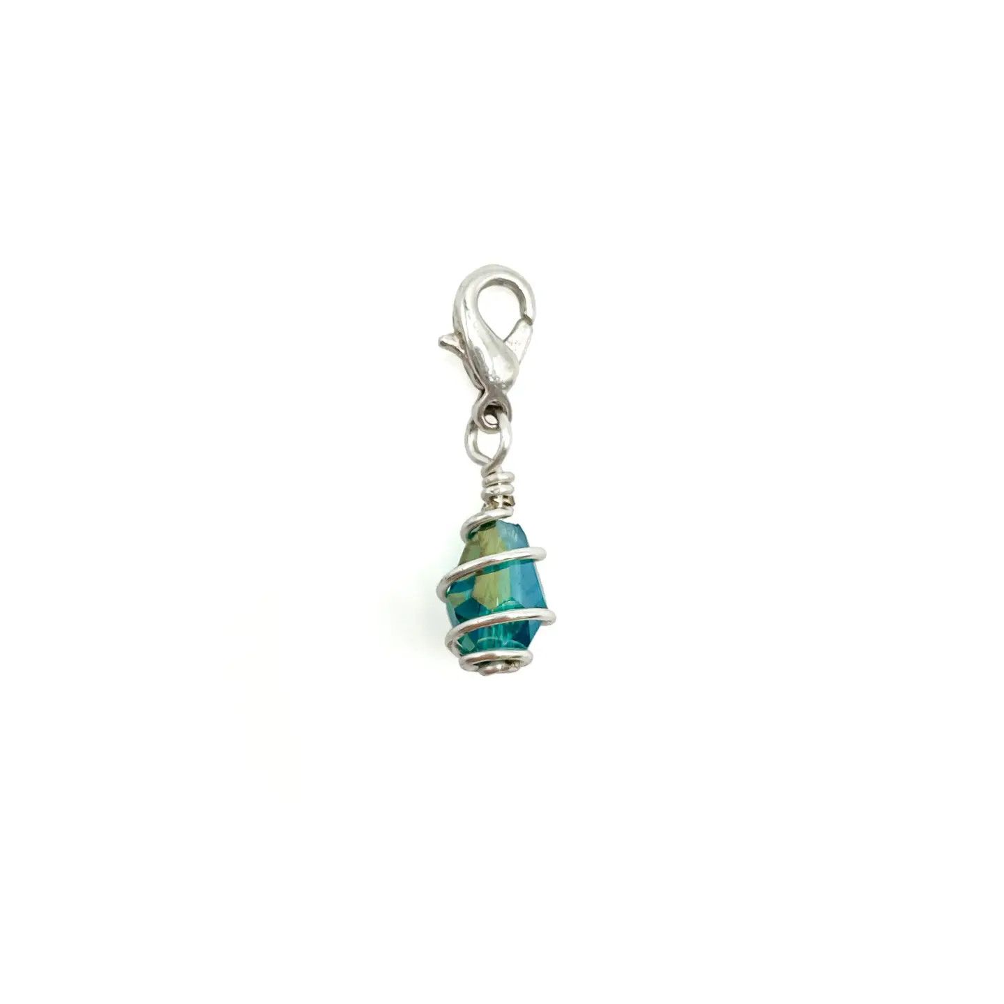 24SP03C12 Familia Charm - December