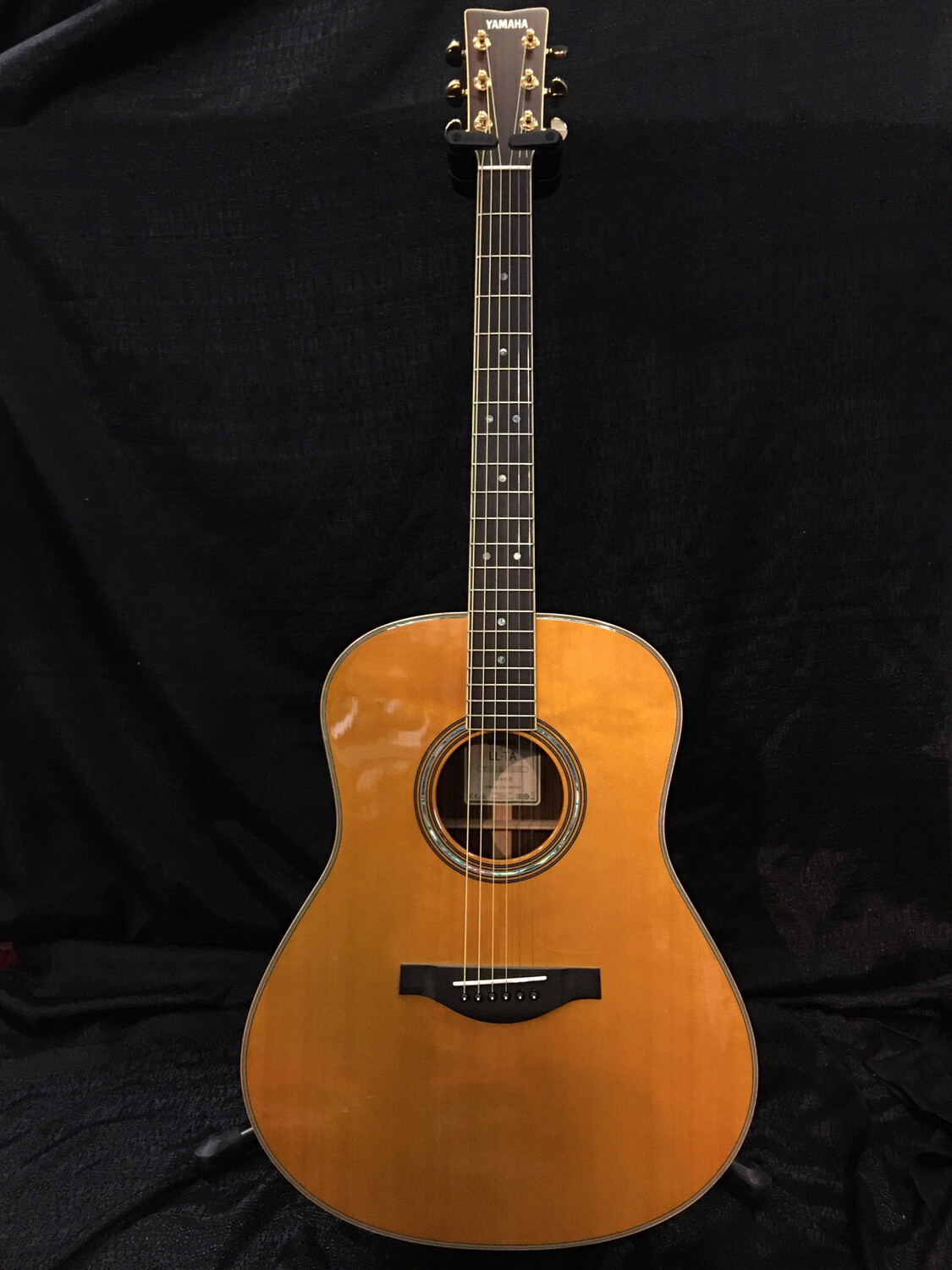 Yamaha LLTA BS Folk Guitar    