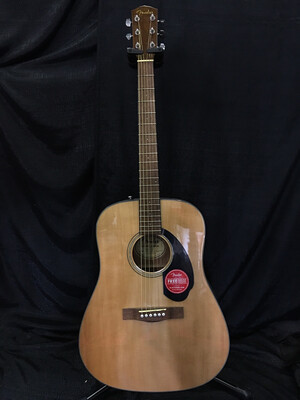 Fender CD-605 Dreadnought Guitar Pack V2