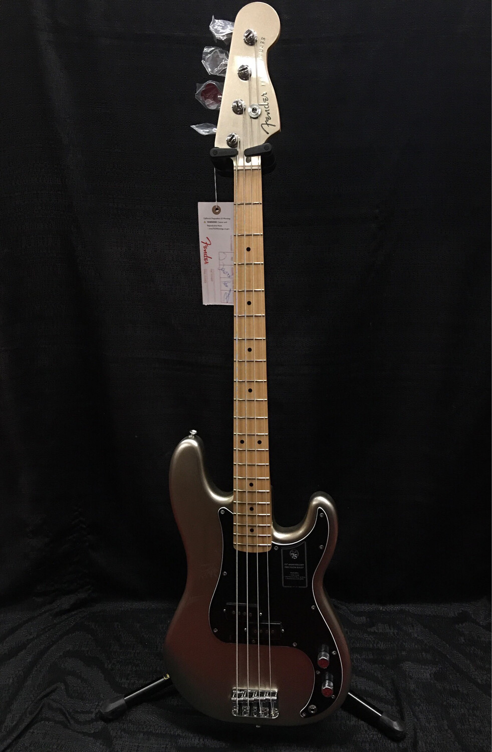 Fender 75th Anniversary Precision Bass w/bag       0147552360