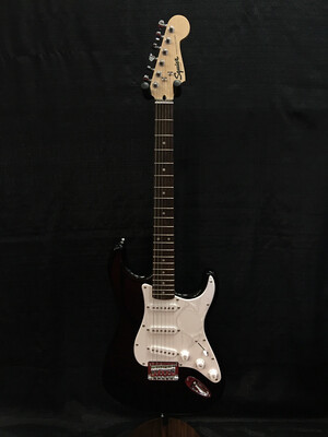 Squier Bullet Series Stratocaster      0371001506
