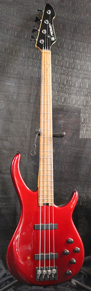 Millennium 4 Peavey 4 String Bass Guitar