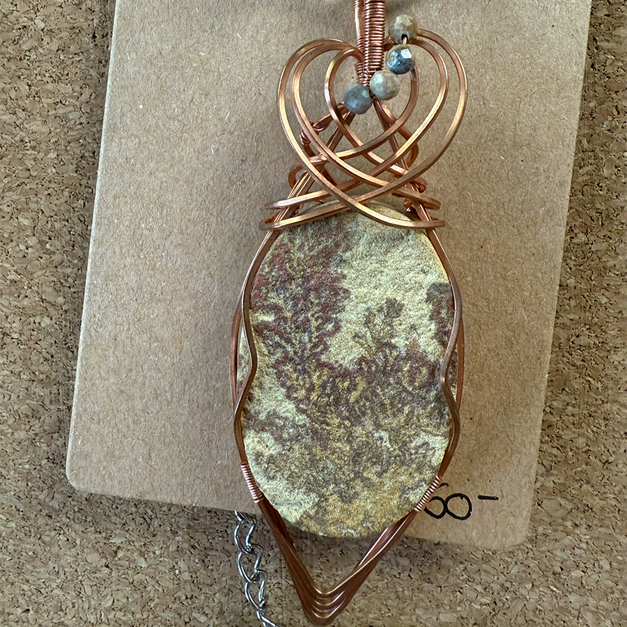 Baba&#39;s Button Box, Item: 21