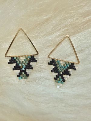 Beaded Medium Triangle Black/Teal