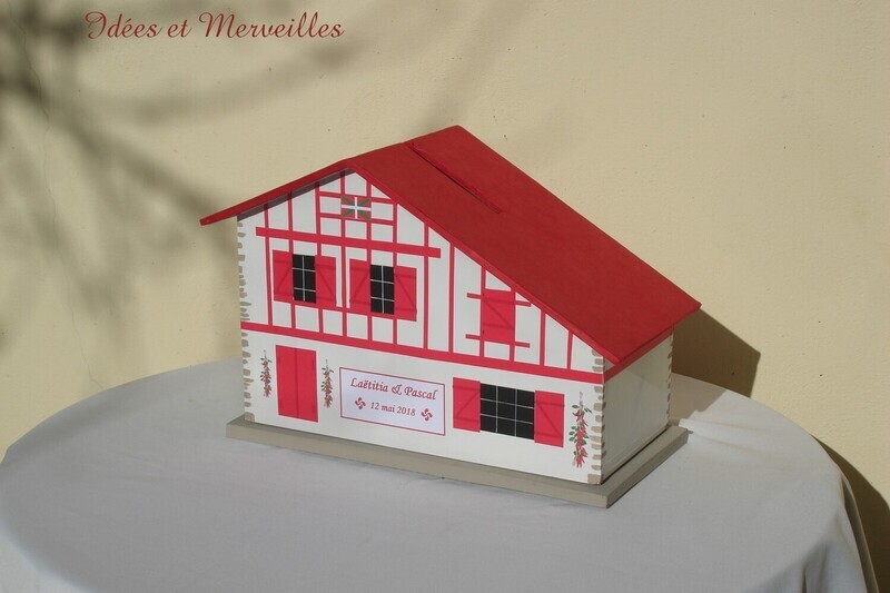 Urne Maison Basque