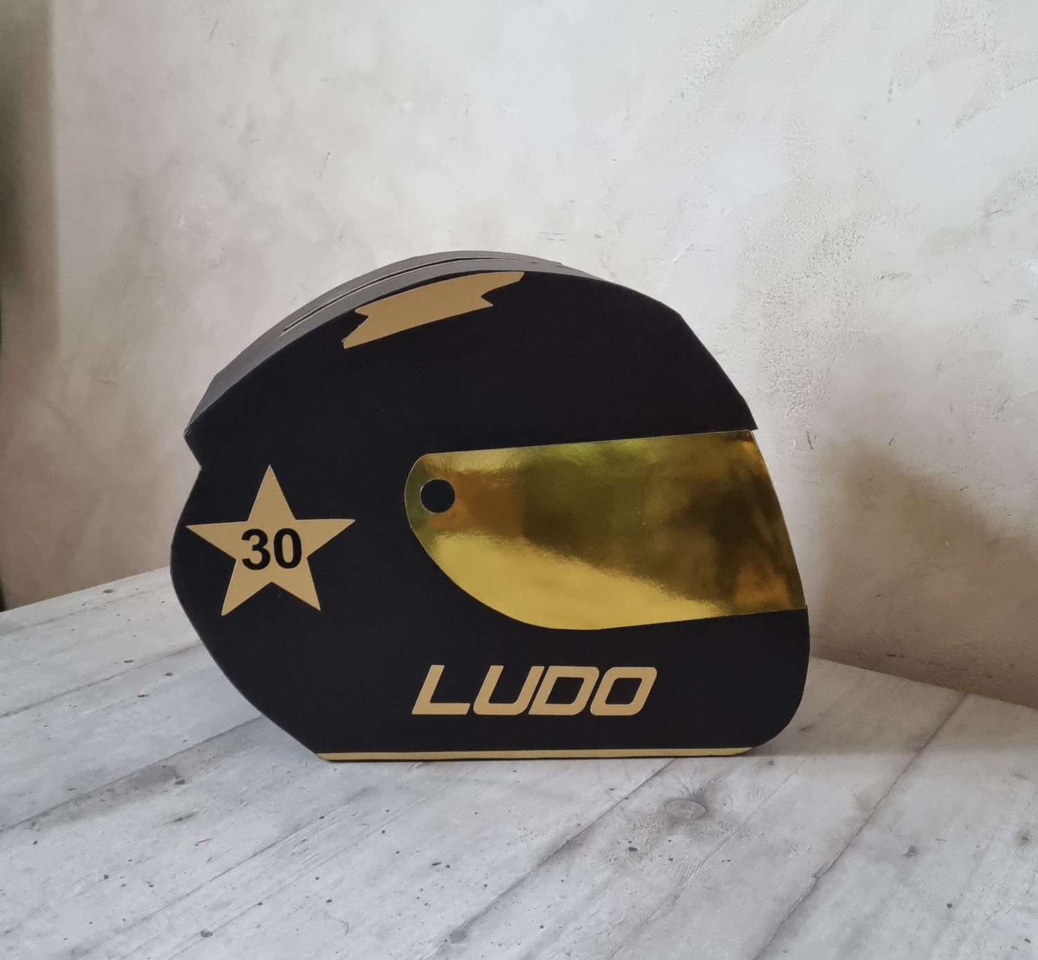 Urne casque de moto Urne casque de moto