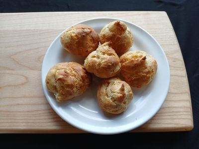 Gougères (choux au fromage)