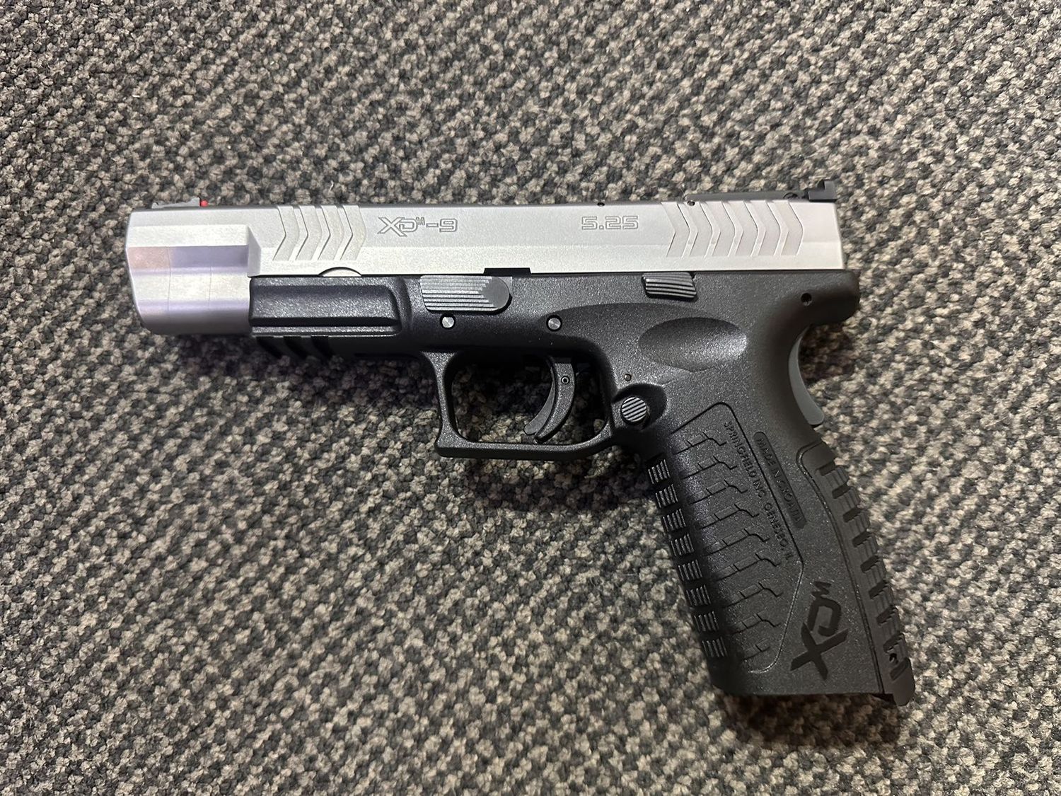 Consignment Springfield .9mm XDM-9 x 3 Mags &amp; Holster / SN: MG858323