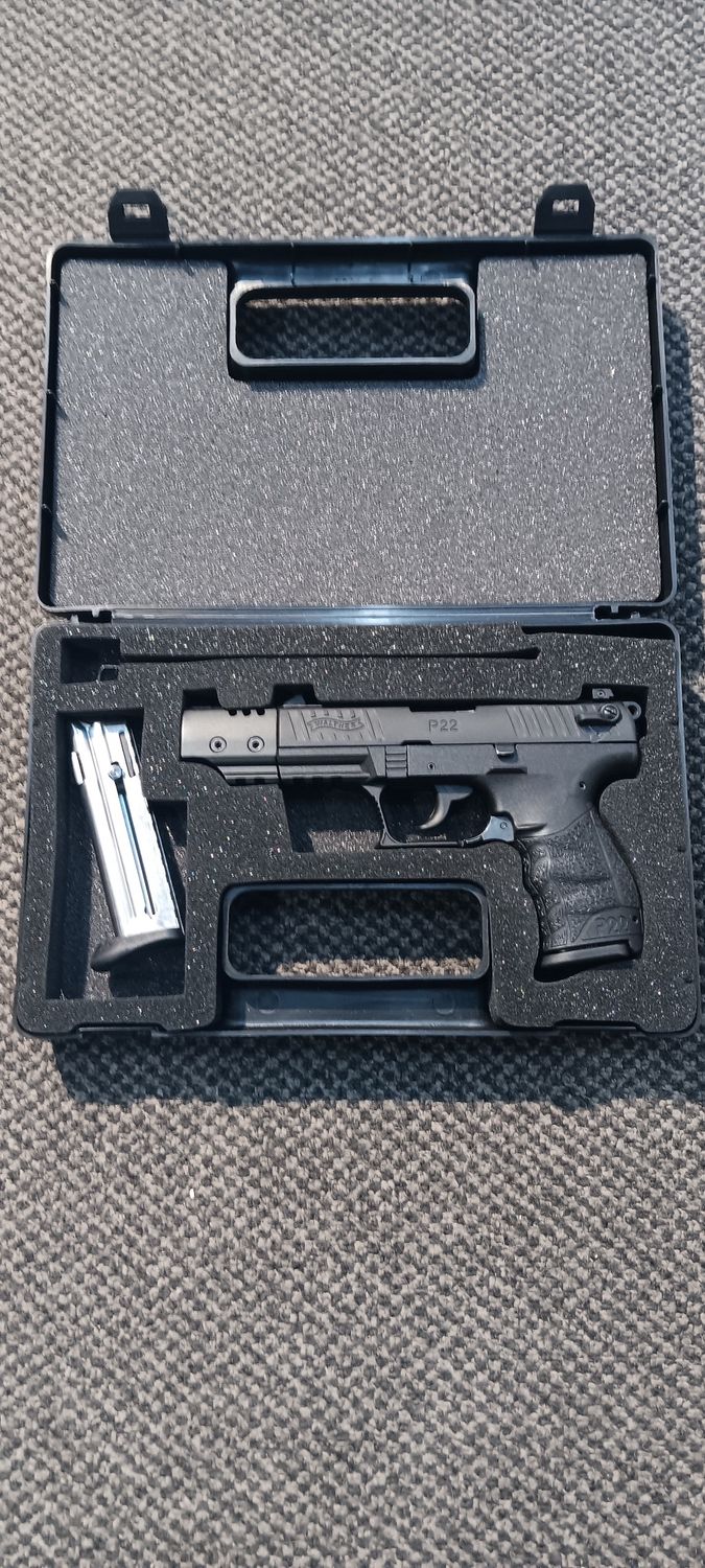 Used Walther P22Q .22LR Cased with 2 Mags Consignment SN: Z135449