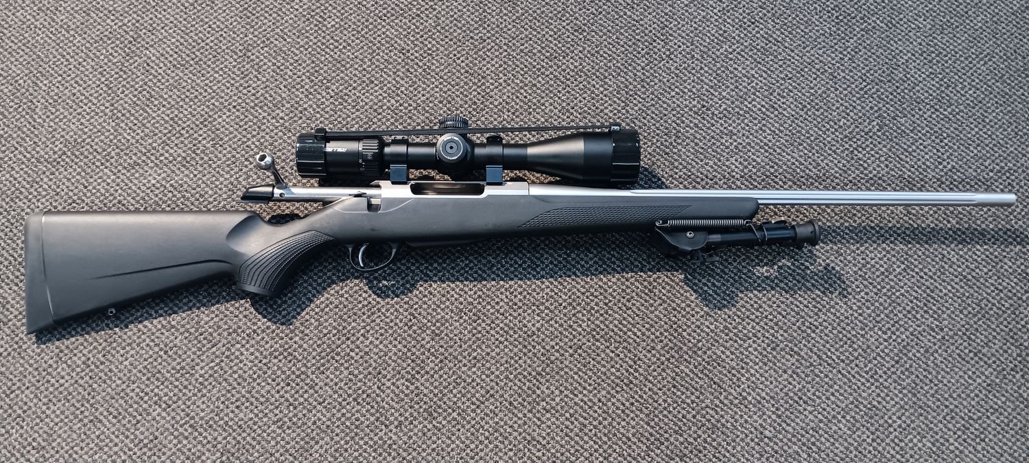 CONSIGNMENT TIKKA T3X .223rem SUPERLITE 1in8&quot; w/ ZERO TECH 4-20X50 ILLUMINATED SCOPE and BIPOD, AS NEW sn: AH4193