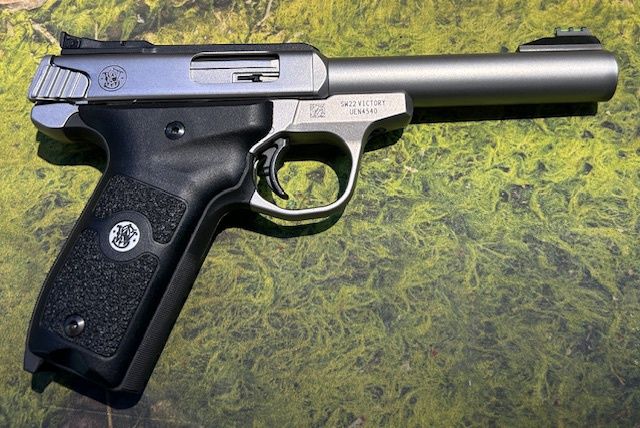 Used Smith &amp; Wesson SW22 Victory .22lr