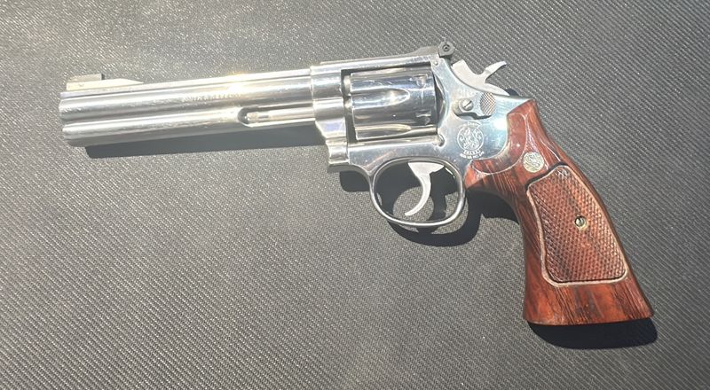 Smith & Wesson 671 .22LR 6 SRevolver - SN: BFE6671