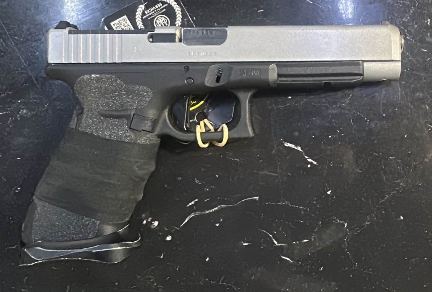 Consignment Glock 34 G4 MOS 9mm - Cerakoted Silver Slide- Upgraded lighter Trigger- x2 Mags - SN: BEFW556