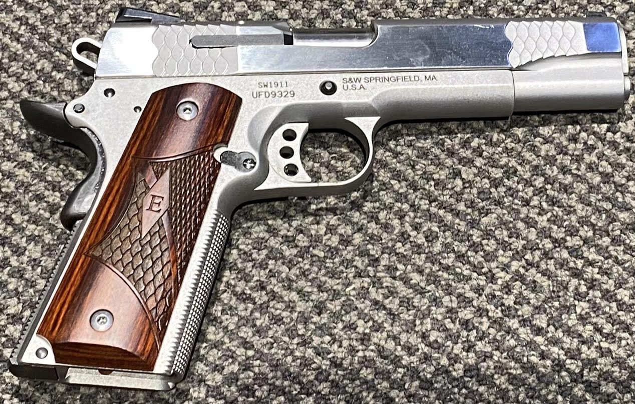 CONSIGNMENT USED SMITH &amp; WESSON 1911 .45ACP 8RND B/R 127MM CASED W/ 2MAG SN: UFD9329