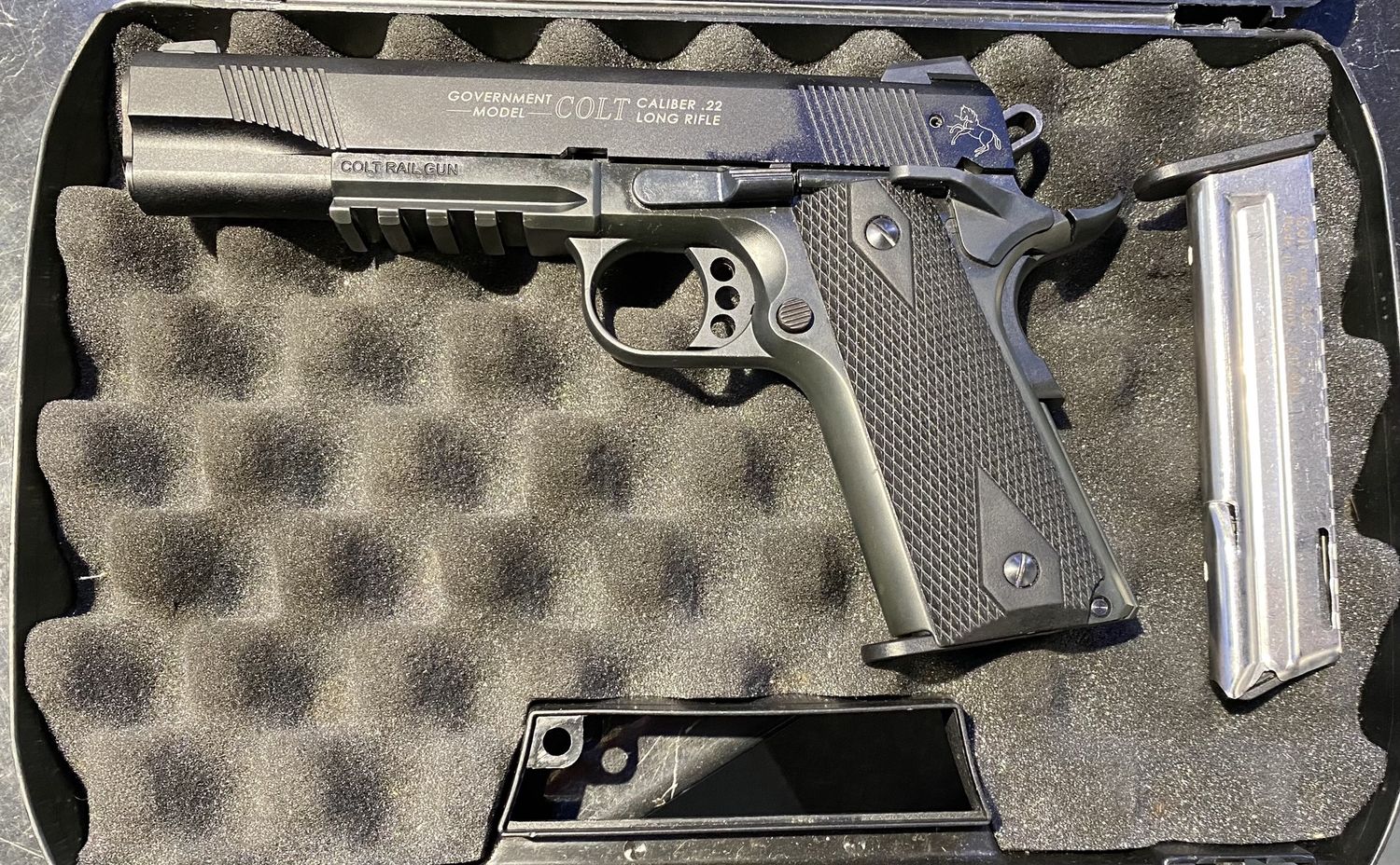 CONSIGNMENT USED COLT 1911 .22LR CASED W/ 2MAGS 10RND B/R 127MM SN: LK050500
